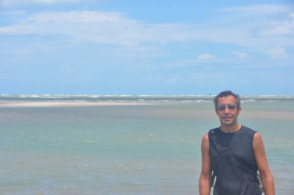 Caminhando de Tatajuba para Jeri, antes de chegar à barra do Guriú - CE